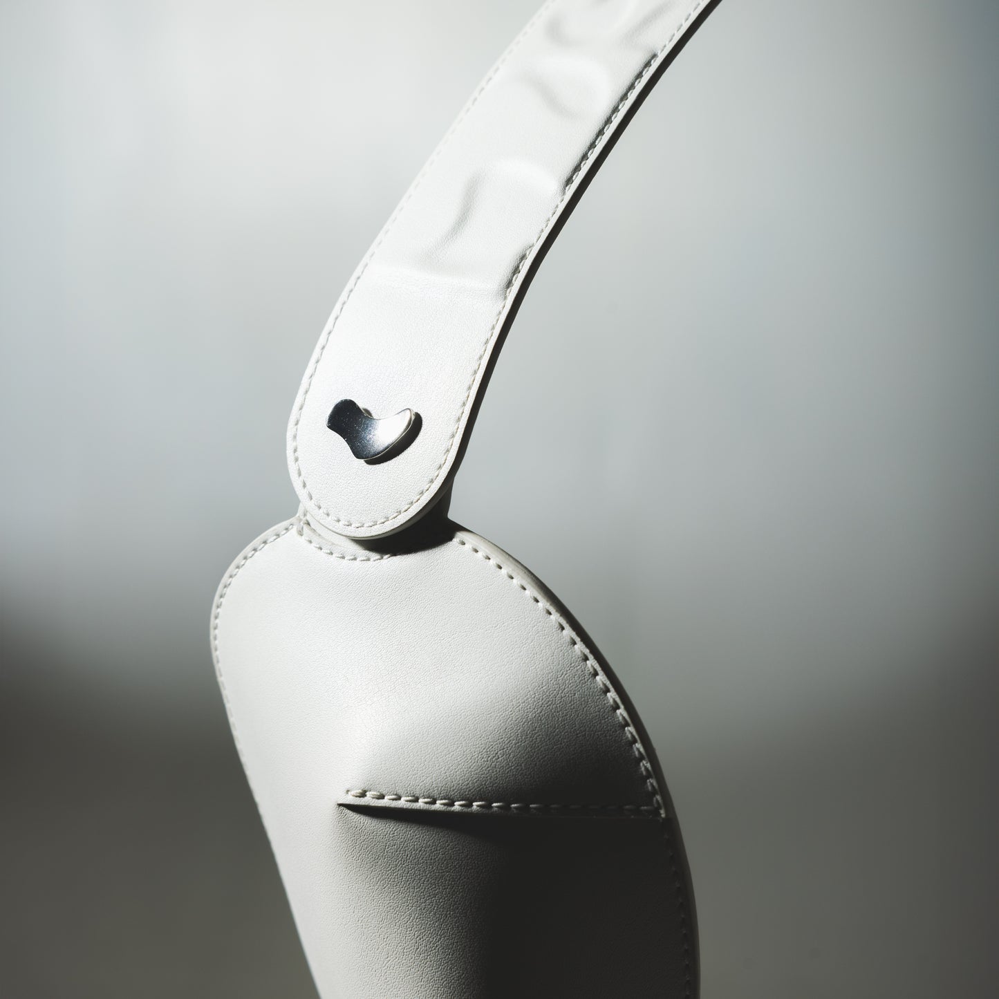 MUSA 211201 OFF WHITE